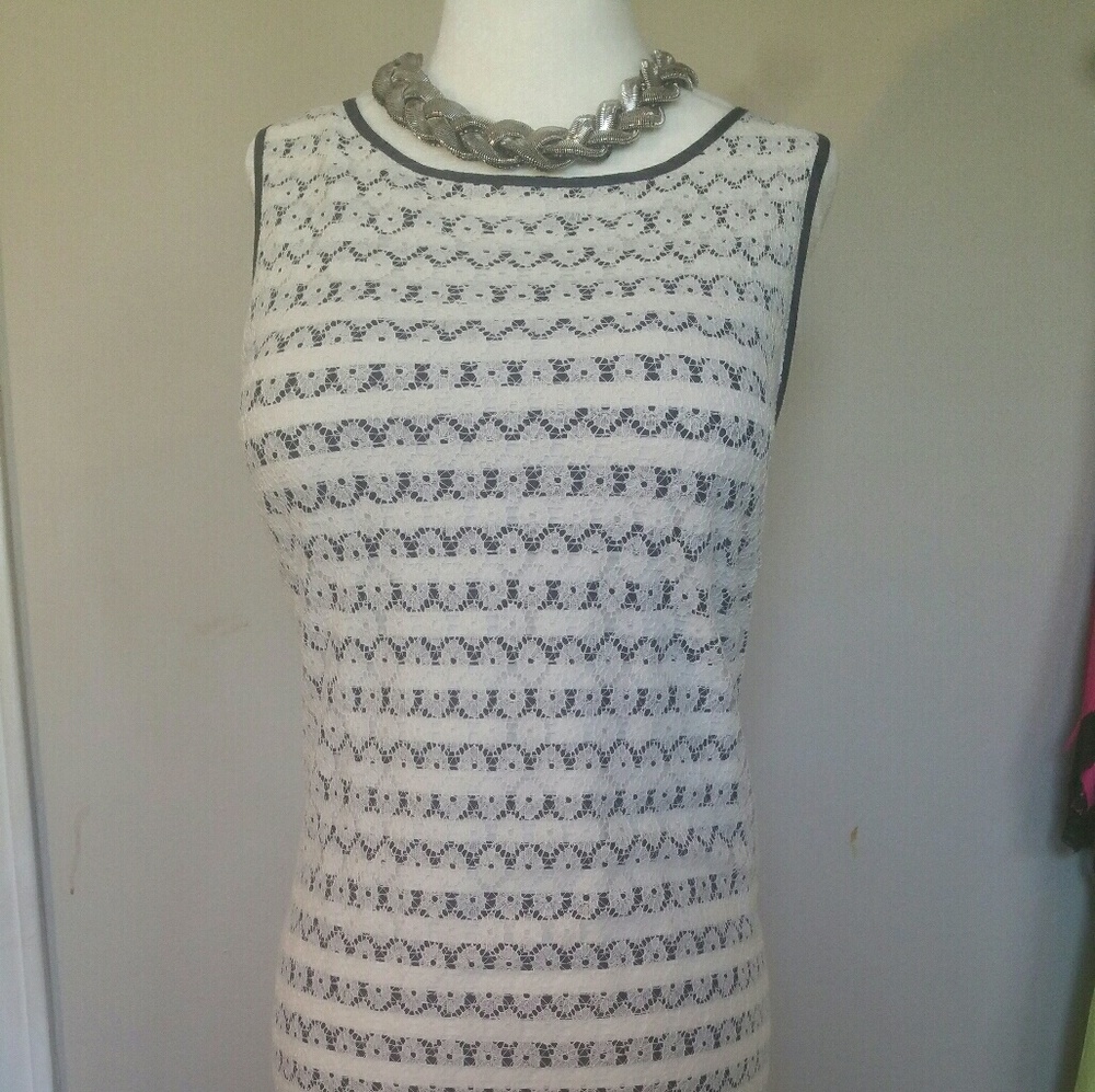 Awesome dress lace with navy stripe